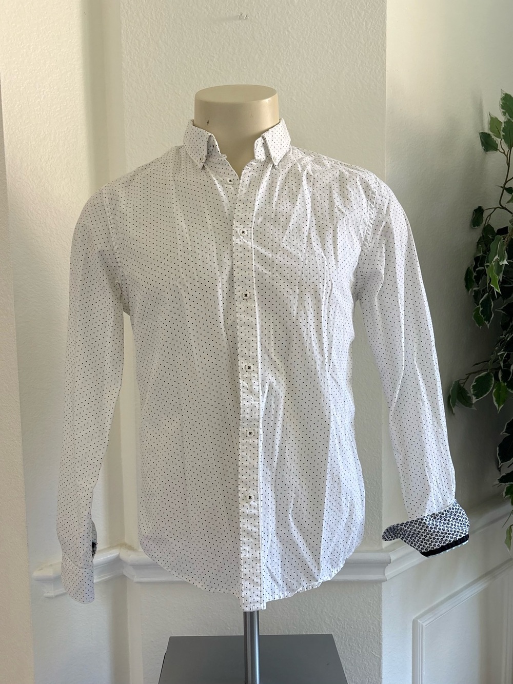 White Long-Sleeve Dot Print Button-Up Shirt